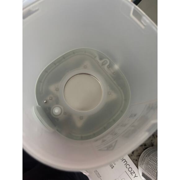 Momcozy water warmer for night feedings, instant bottle water warmer for formula - Picture 8 of 11